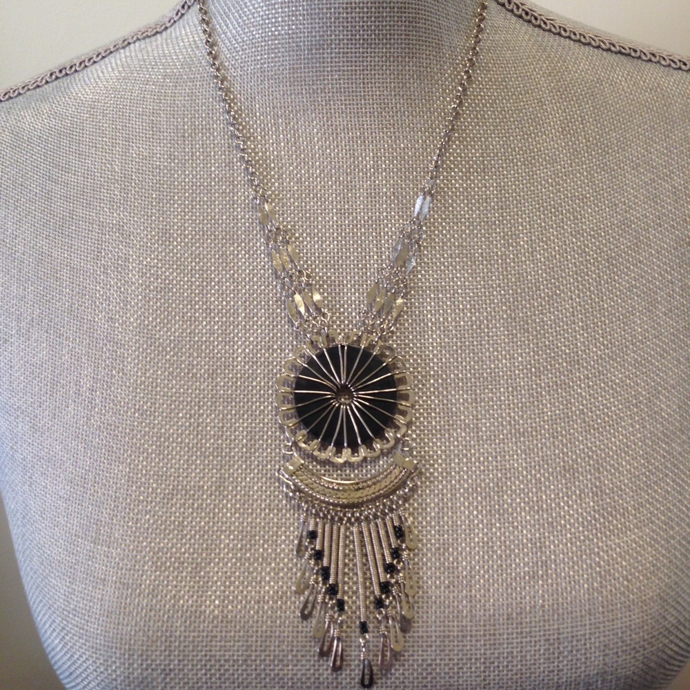 DREAMCATCHER style silver metal necklace Used once